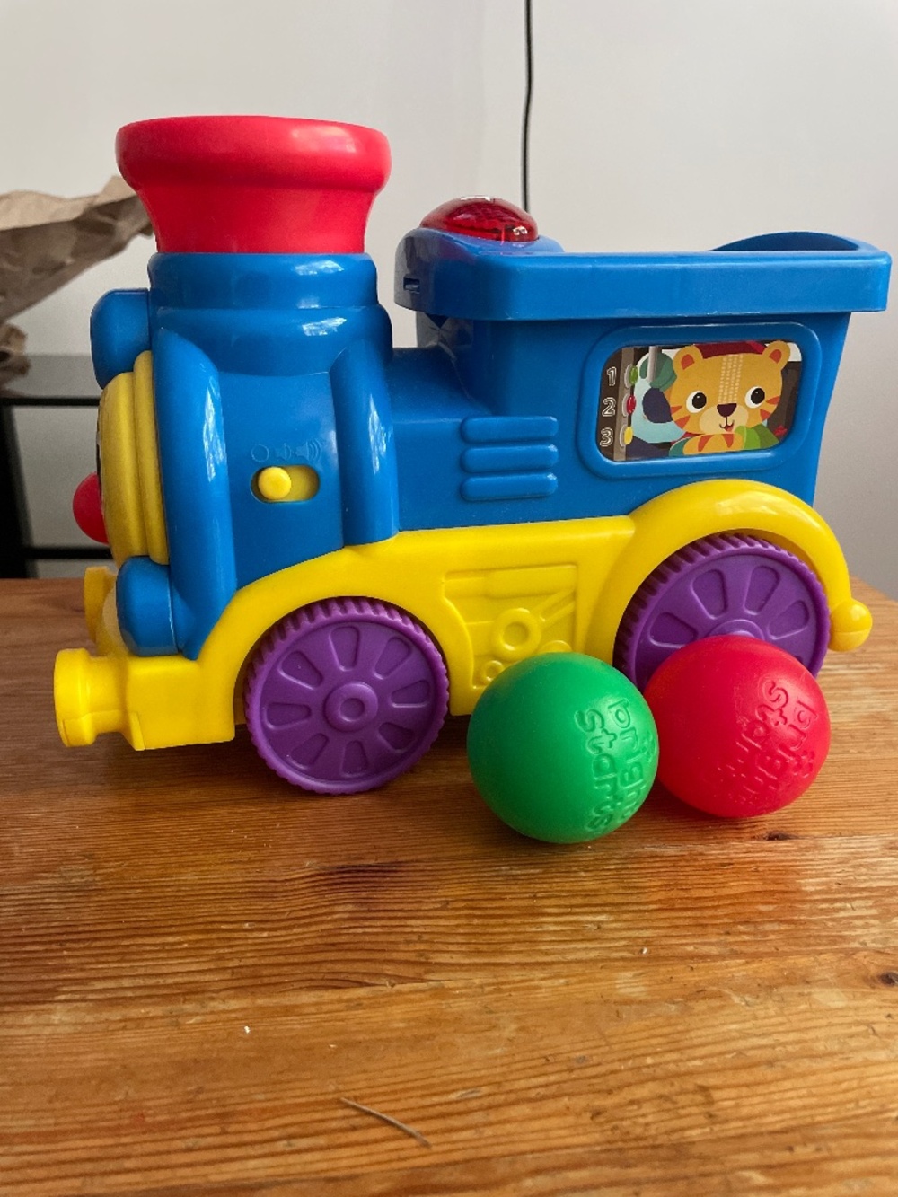 roll and pop train